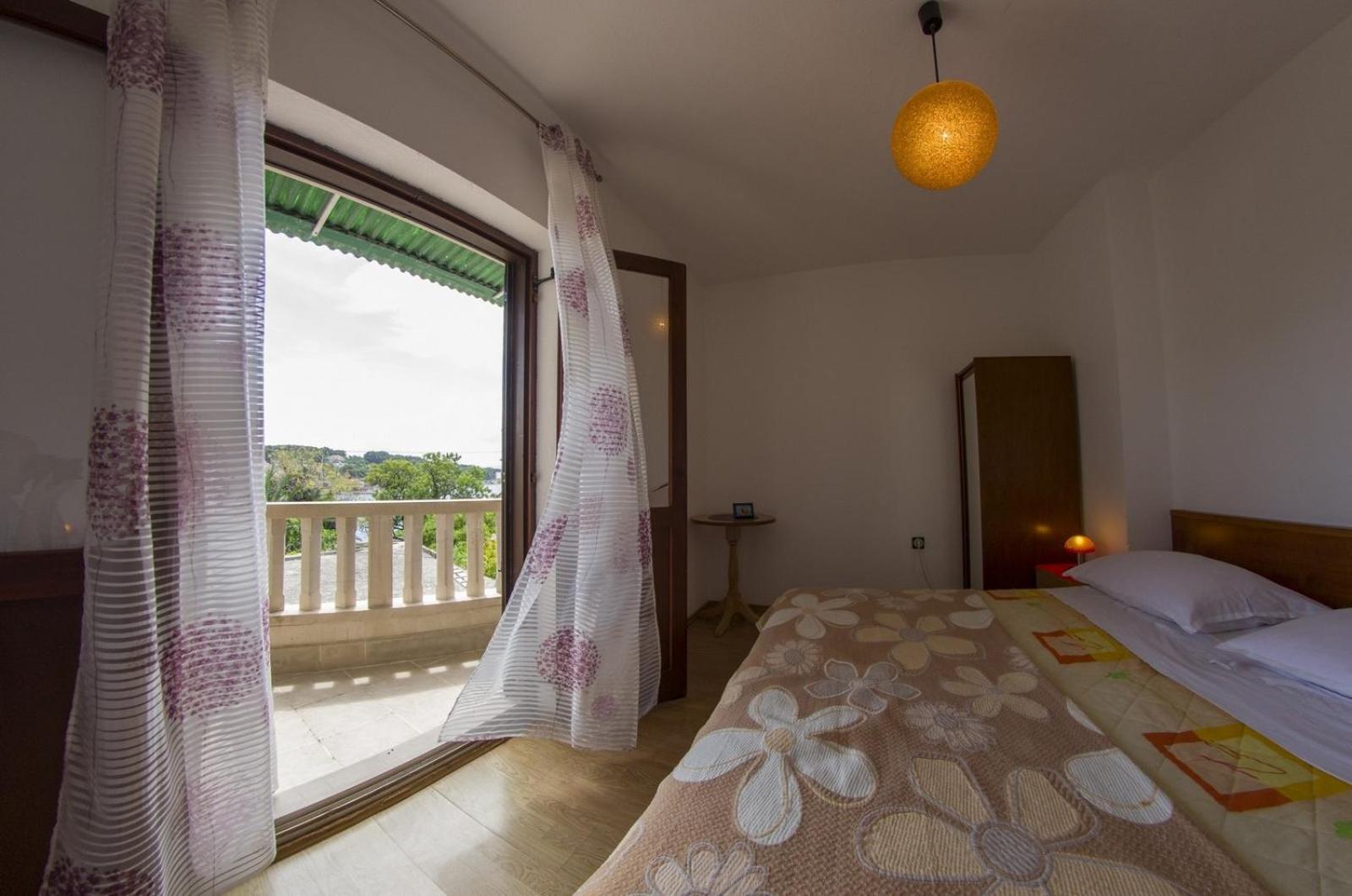 Apartments By The Sea Sumartin, Brac - 2951 Номер фото